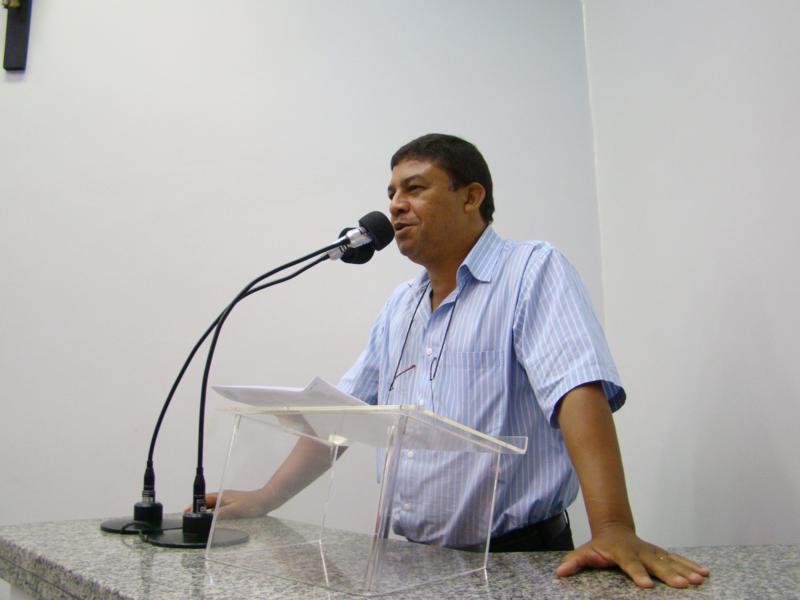 Reinaldinho pede caminhonete para Defesa Civil de Botucatu